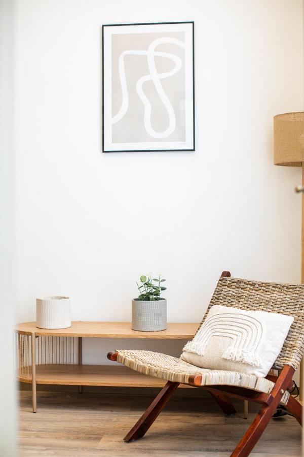City Center Apartment With Balcony Budapest Bagian luar foto