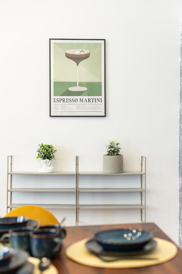 City Center Apartment With Balcony Budapest Bagian luar foto